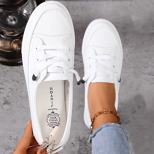 Coraya™ Classic Comfort Sneaker