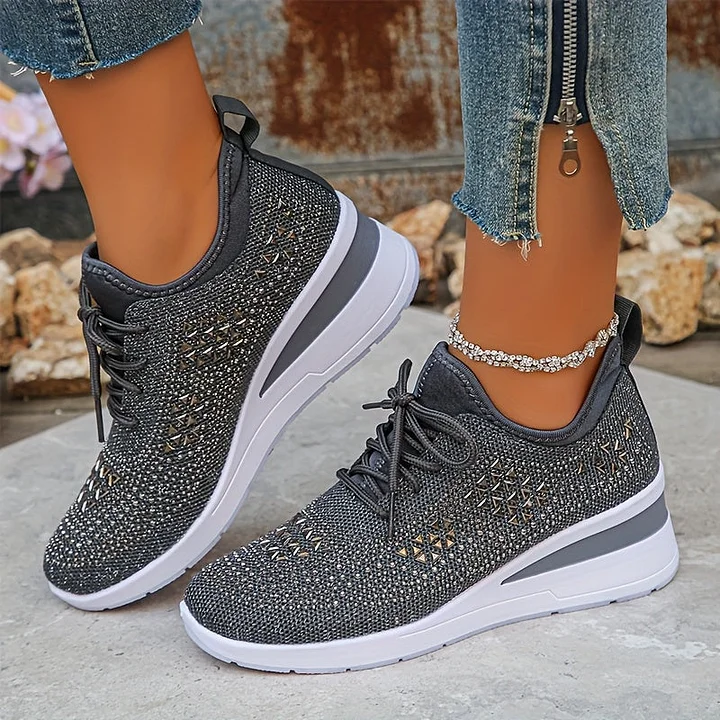 Jorelle™ Crystal Comfort Trainer - Image 14