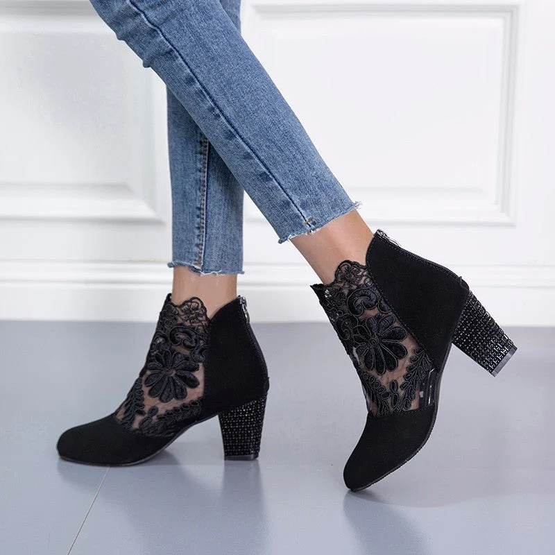 Suri™ Fashionable Lace Mesh Shoes